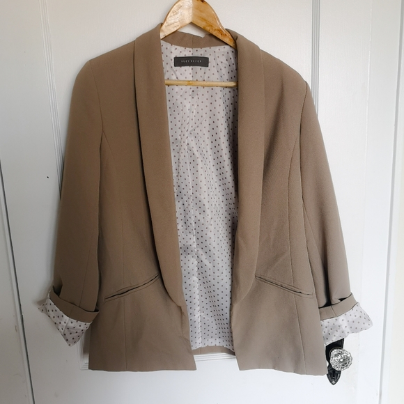 Suzy Shier Jackets & Blazers - 🎉 4 for 25 🎉 Suzy Shier blazer Suzy Shier Jackets & Blazers - 🎉 4 for 25 🎉 Suzy Shier blazer